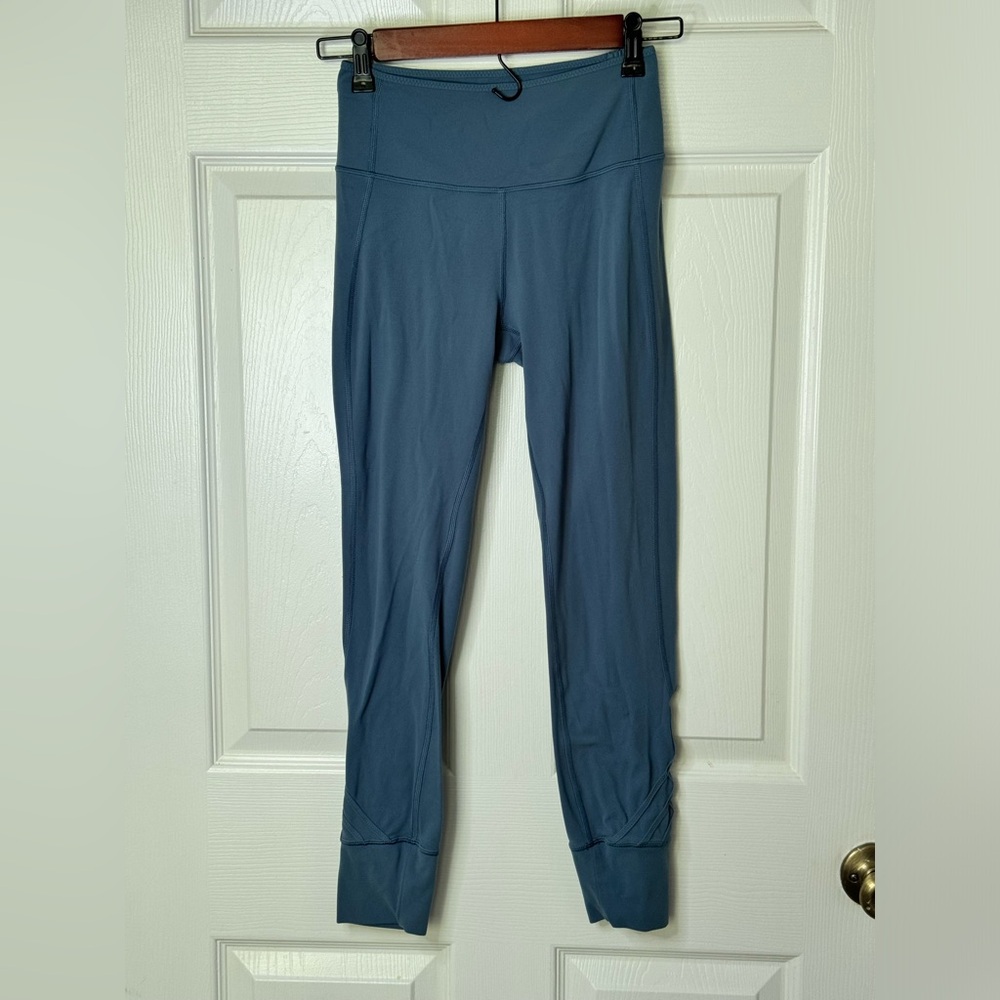 Lululemon Melodic Movement Legging Size 4